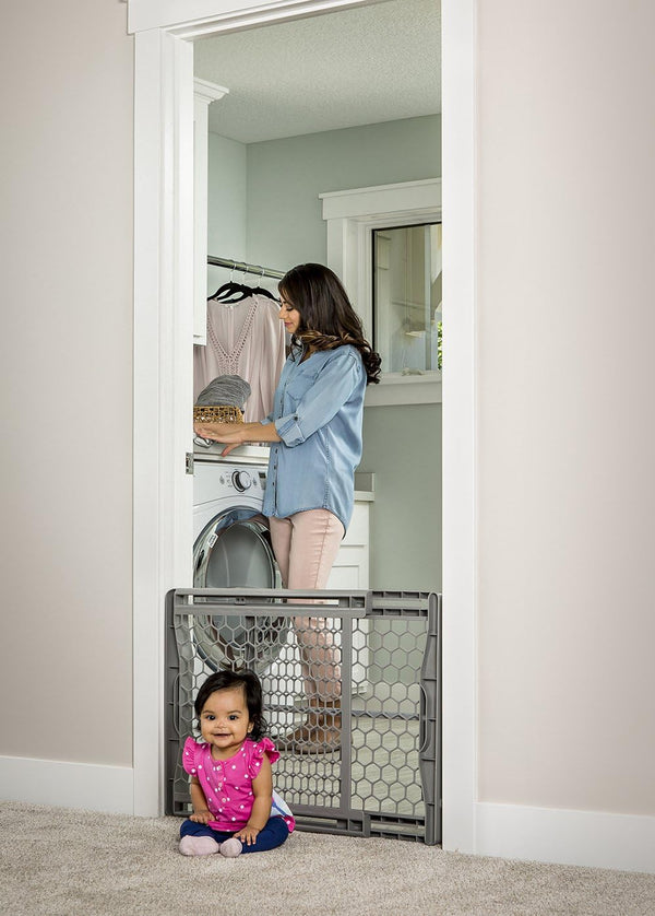 Regalo Easy Fit Adjustable Extra Wide Baby Gate – Lightweight, Portable & Durable Plastic Safety Gate for Doorways & Hallways – No Tools Required