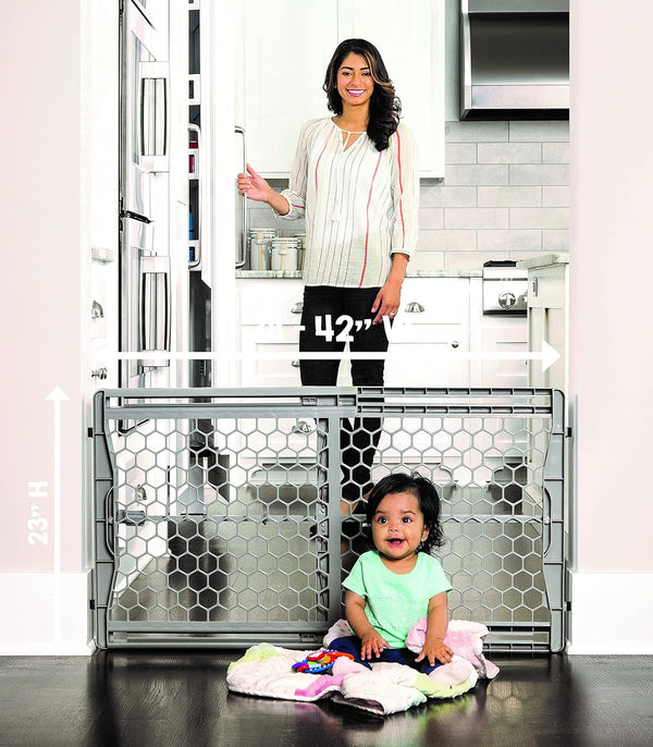 Regalo Easy Fit Adjustable Extra Wide Baby Gate – Lightweight, Portable & Durable Plastic Safety Gate for Doorways & Hallways – No Tools Required