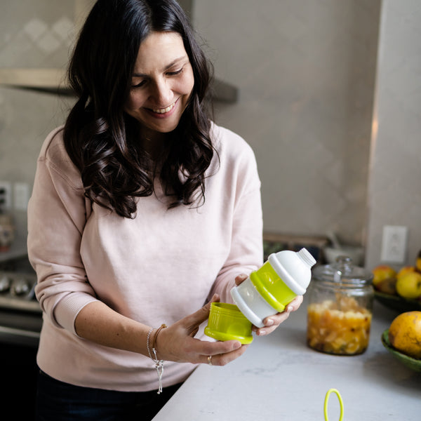 bblüv - Döse - Formula & Food Multipurpose Stackable Container - Lime