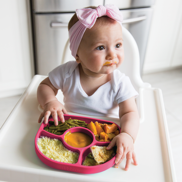 bblüv - Yümi – Anti-Spill Plate & Spoon Set - BPA-Free, Suction Bottom - Pink
