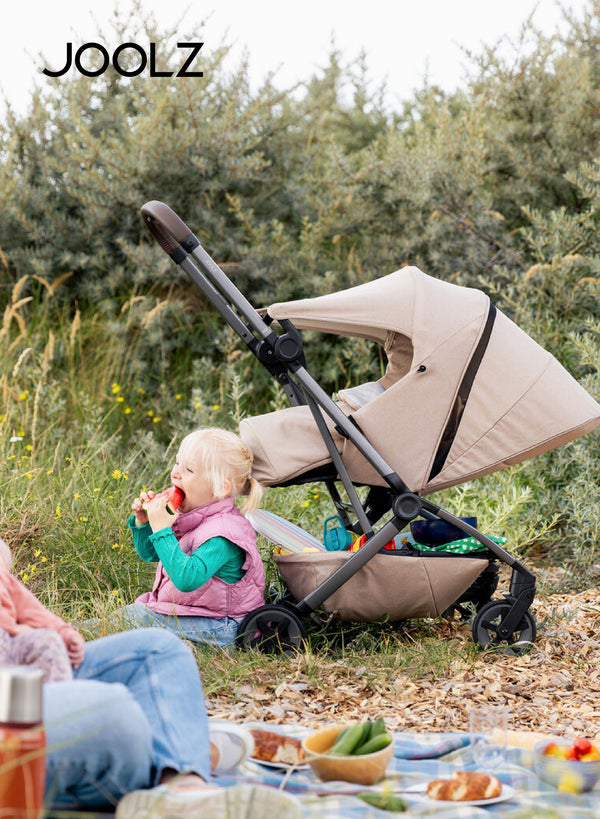 Aer² Newborn Nest to Seat | Compatible with Joolz Aer² Stroller | Airplane Friendly | Soft, Snug Protection | Adjustable Leg Rest | UPF 50+ Sun Protection | 0–15kg - Sandy Taupe