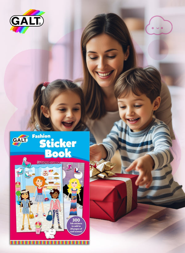 Fashion Sticker Book | 20 Full-Color Pages | Includes 300 Stickers of Clothes & Accessories | Dress Up Girl Club Characters | Fun Creative Activity for Girls 4+ | 29.7x0.4x21 CM